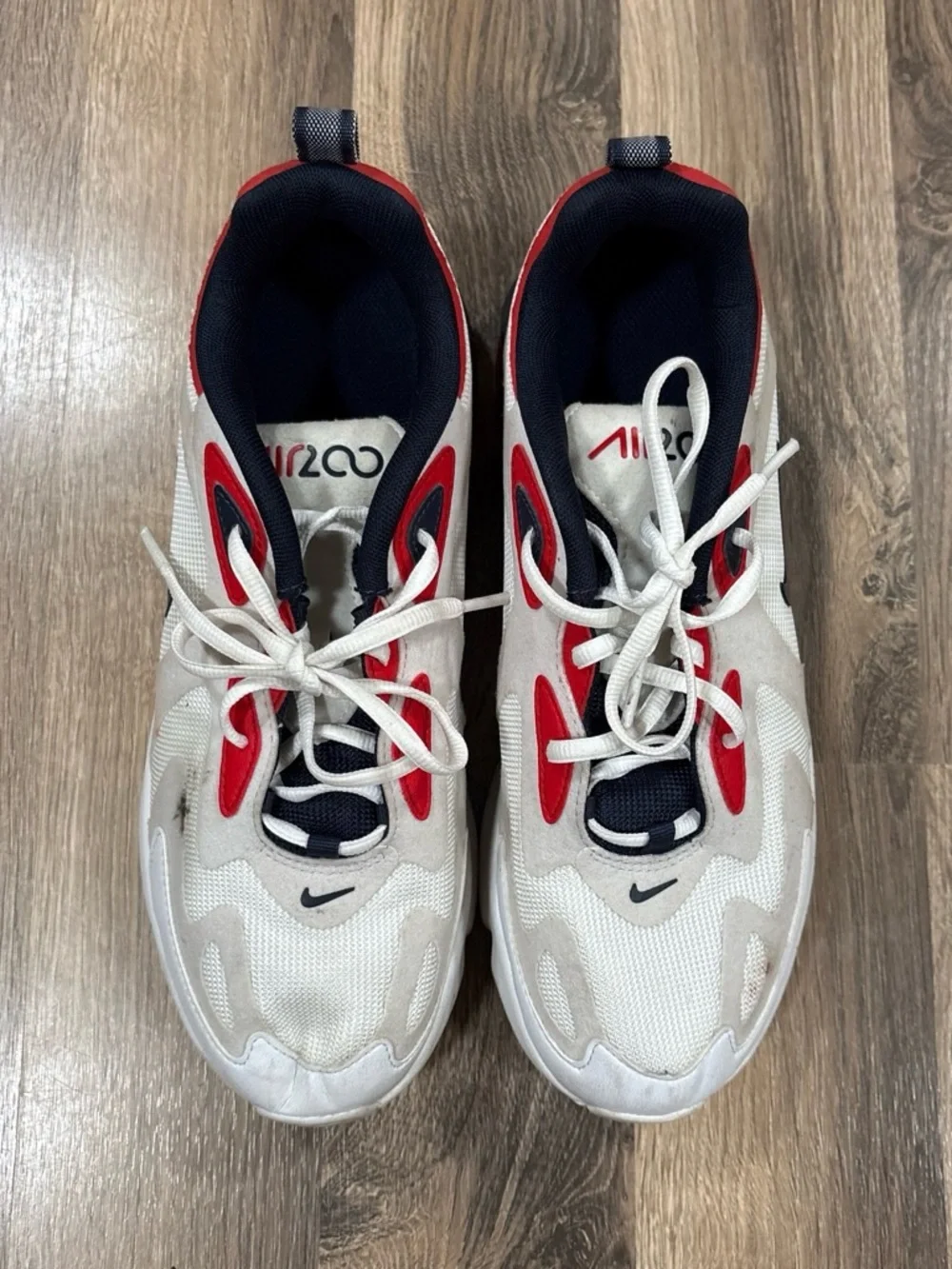 Nike Kids White and Red Low-Top Sneakers